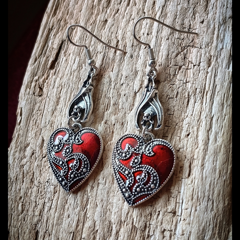 🖤❤️ Vampire Bat Earrings Halloween Goth Gothic Victorian Red Bats